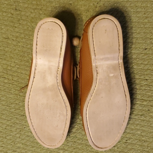 Dooney & Bourke leather deck shoes in tan sz 6 great used condition. Vintage. - Picture 8 of 11